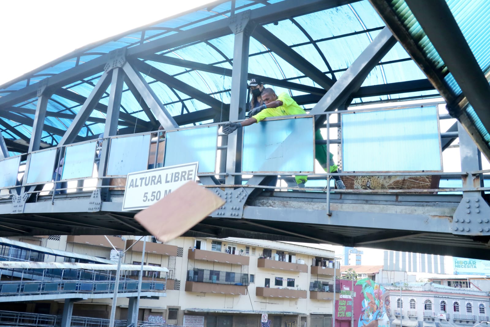 Gobierno Nacional continúa operativo “Limpiando el Barrio” en Calidonia