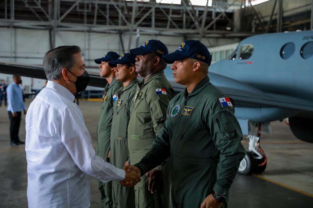 Presidente Cortizo Cohen participa de reunión de alto nivel con EEUU y recibe aeronave de patrullaje marítimo 